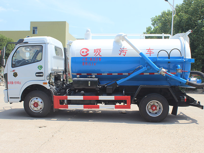5.1方東風(fēng)多利卡吸污車