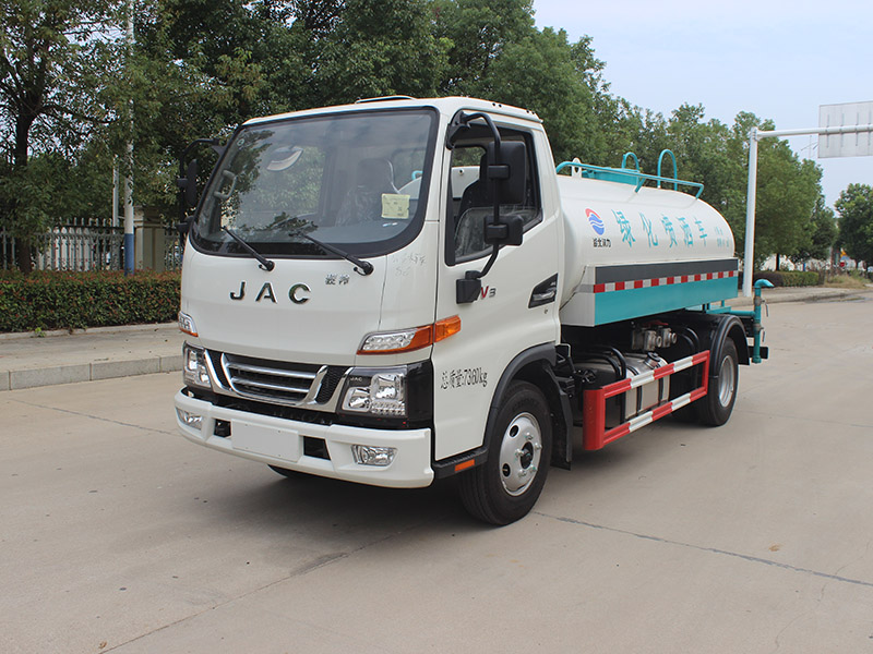 解決灑水車水泵壓力小和水泵漏水的問題