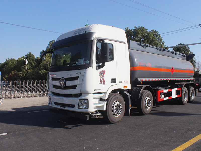 福田25立方SCS5321GRYBJ6易燃液體罐式運(yùn)輸車(chē)