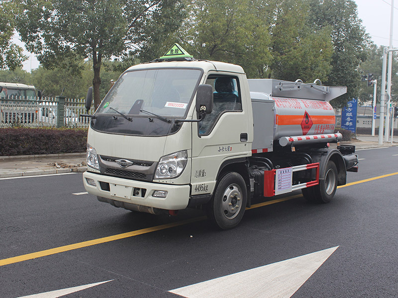 油罐車維修保養更需要留意方法技巧