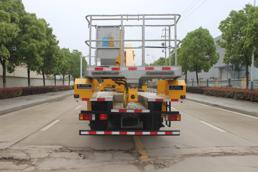 潤知星牌SCS5101JGKQL6型高空作業車